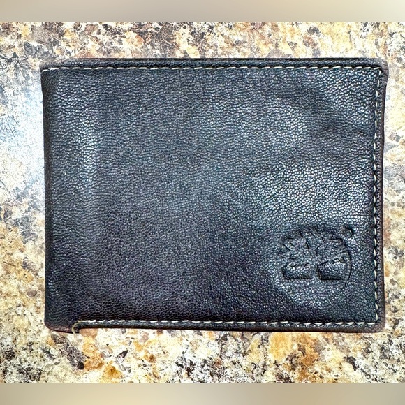 Timberland Bi-Fold Men's Brown Leather Wallet - Picture 1 of 9